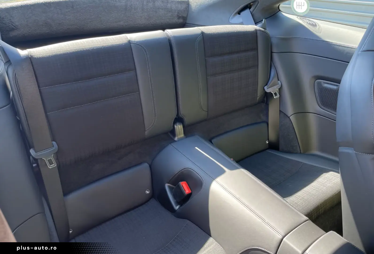 Porsche 992 911 Carrera T Cartagenagelb