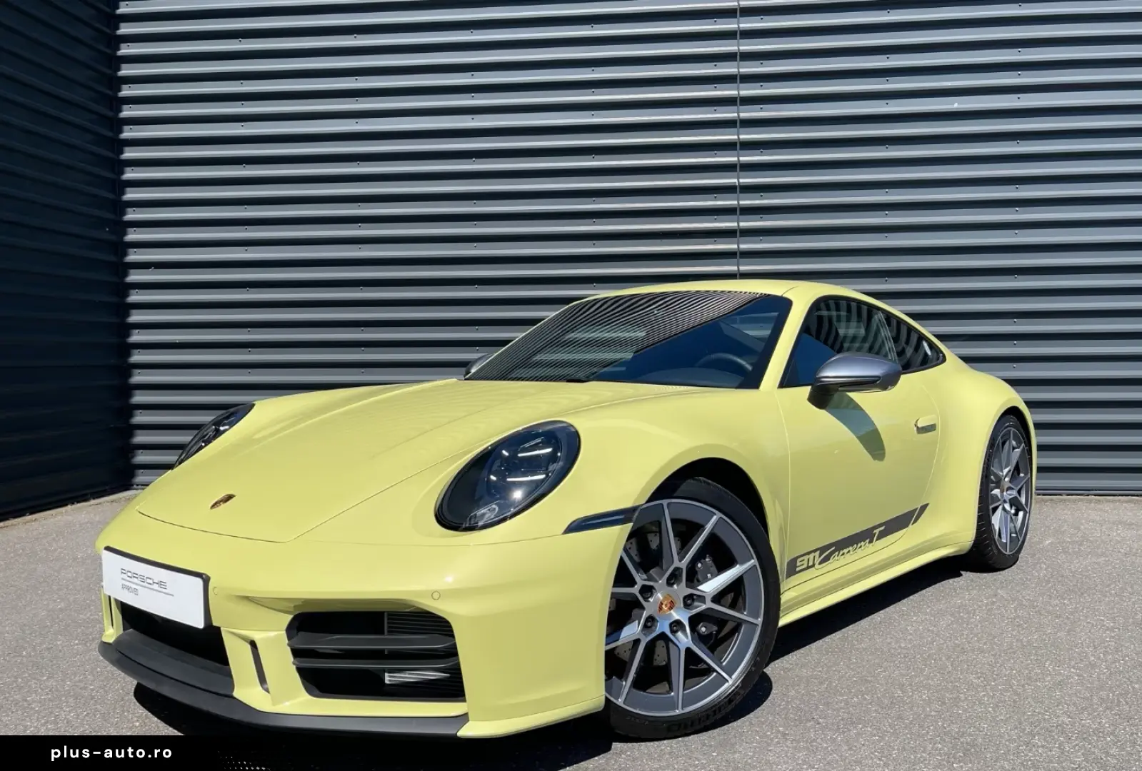 Porsche 992 911 Carrera T Cartagenagelb