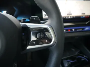 BMW 550e xDrive Lim. M Sport Pro A.  PERFORMANCE B&W