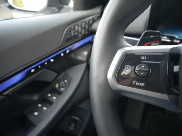 BMW 550e xDrive Lim. M Sport Pro A.  PERFORMANCE B&W