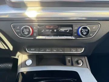 AUDI Q5 Sportback 50 TFSI e quattro S tronic S line E