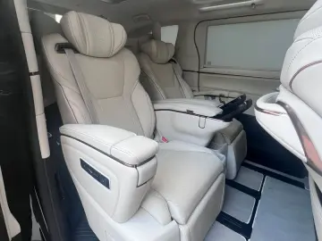 LEXUS LM 350 h Executive