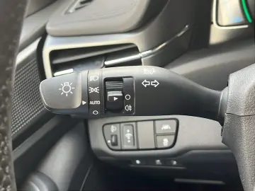 HYUNDAI IONIQ PLUG-IN-Hybrid