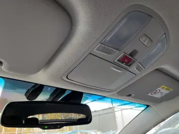 HYUNDAI IONIQ PLUG-IN-Hybrid