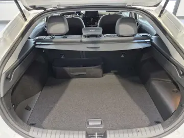 HYUNDAI IONIQ 1.6 GDI