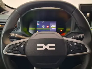 DACIA DUSTER 1.2 TCe MHEV 130CP Extreme 4X4