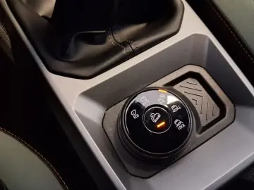 DACIA DUSTER 1.2 TCe MHEV 130CP Extreme 4X4