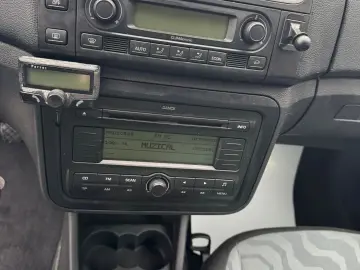 Skoda Fabia 2009 1.6 Benzina MPI