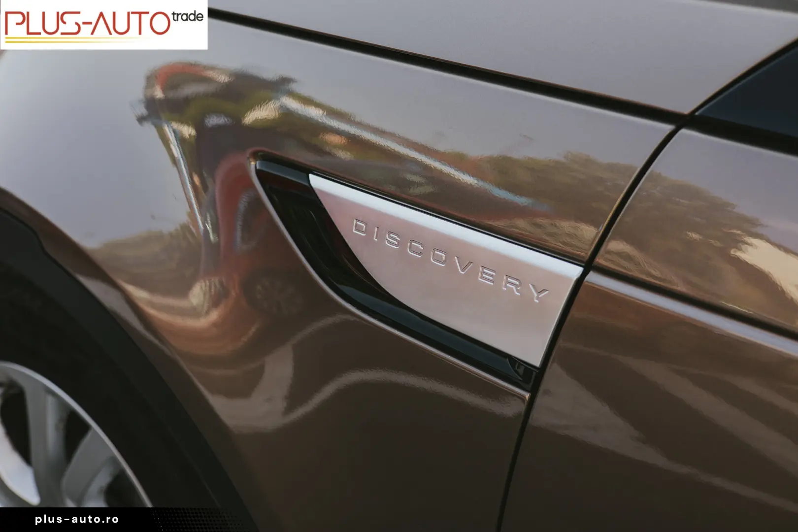Land Rover Discovery – 7 LOCURI  4x4  PNEUMATICĂ HSE