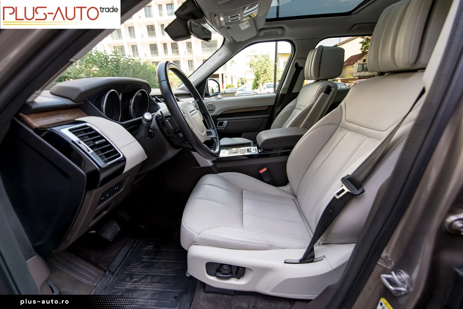 Land Rover Discovery – 7 LOCURI  4x4  PNEUMATICĂ HSE