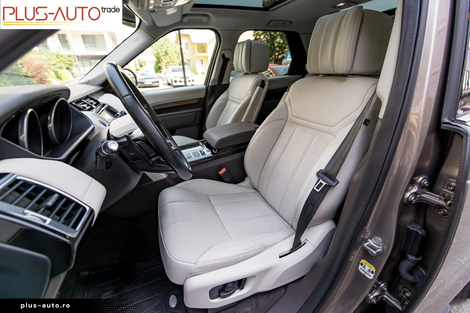 Land Rover Discovery – 7 LOCURI  4x4  PNEUMATICĂ HSE