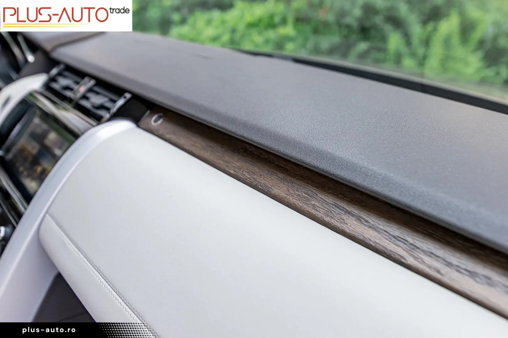 Land Rover Discovery – 7 LOCURI  4x4  PNEUMATICĂ HSE