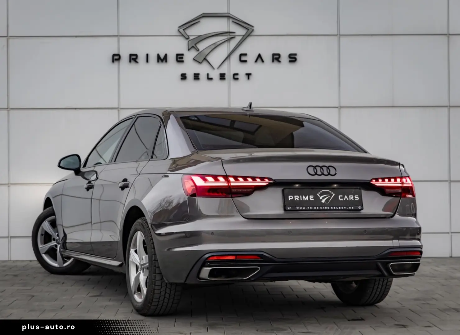 Audi A4 30 TDI S tronic S line