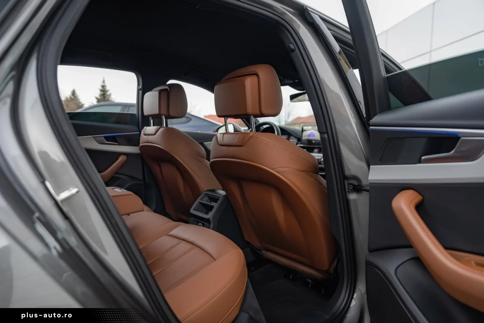 Audi A4 30 TDI S tronic S line