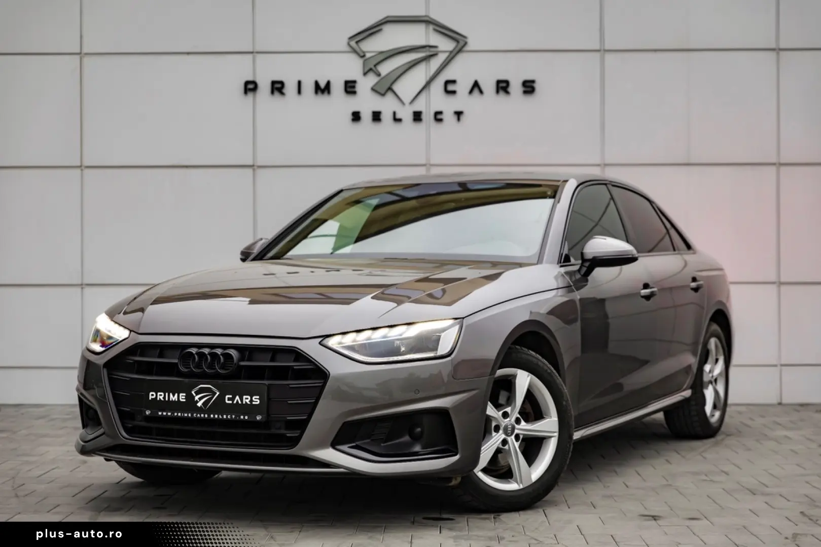 Audi A4 30 TDI S tronic S line