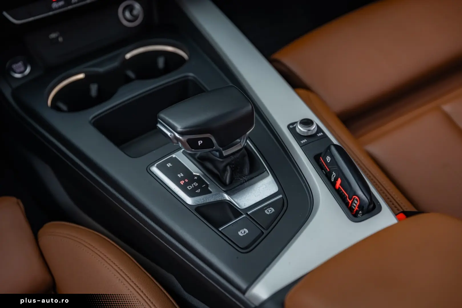 Audi A4 30 TDI S tronic S line