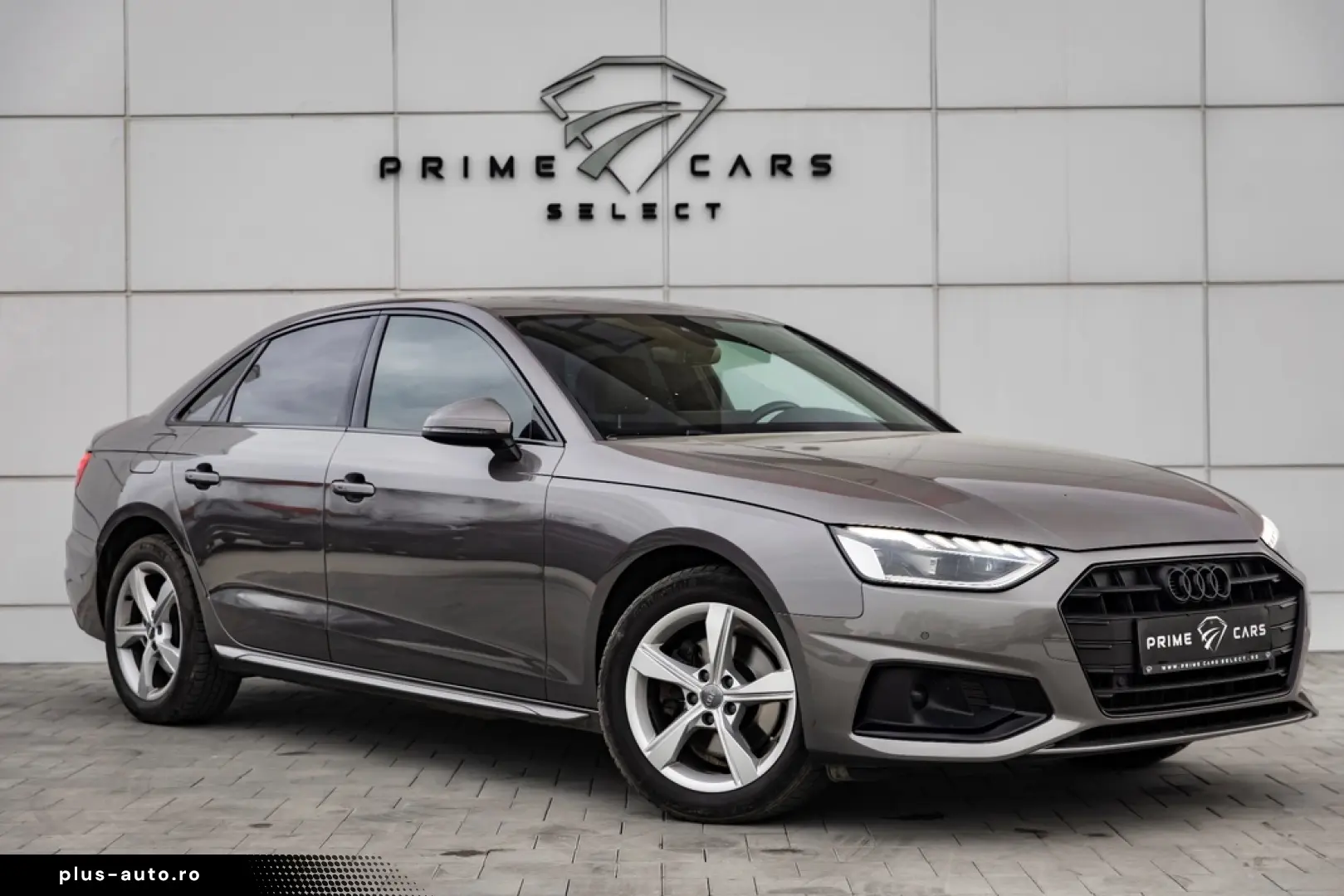 Audi A4 30 TDI S tronic S line