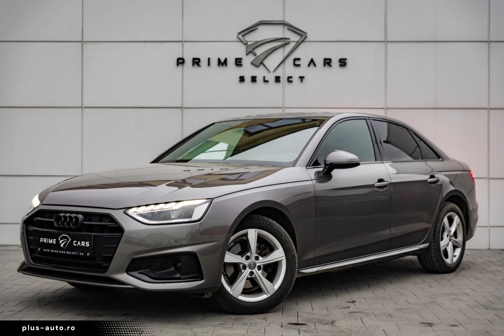 Audi A4 30 TDI S tronic S line
