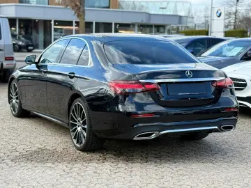 MERCEDES-BENZ E 200 d AMG