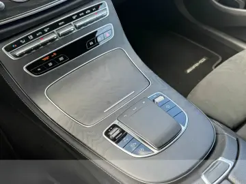 MERCEDES-BENZ E 200 d AMG