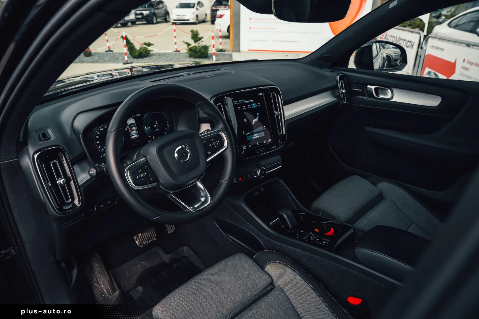 Volvo XC40 R-Design T5 Plugin Hibrid 211 CP