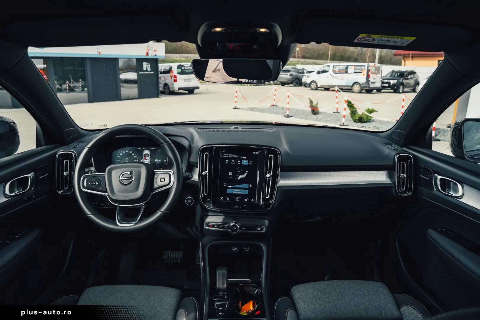 Volvo XC40 R-Design T5 Plugin Hibrid 211 CP