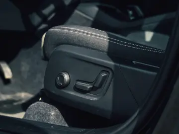 Volvo XC40 R-Design T5 Plugin Hibrid 211 CP