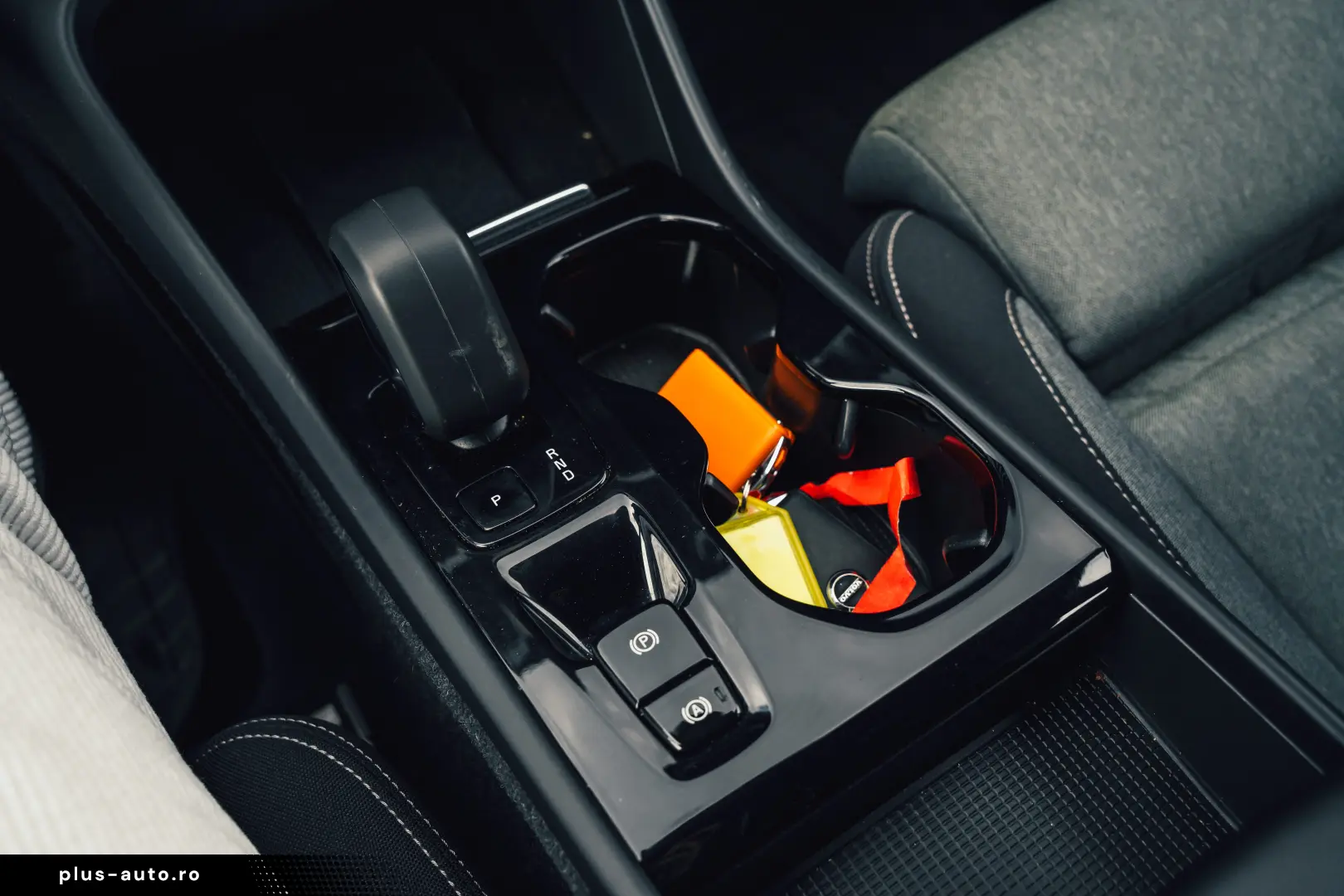 Volvo XC40 R-Design T5 Plugin Hibrid 211 CP