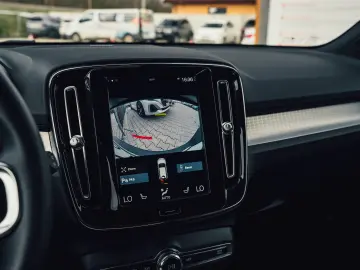 Volvo XC40 R-Design T5 Plugin Hibrid 211 CP