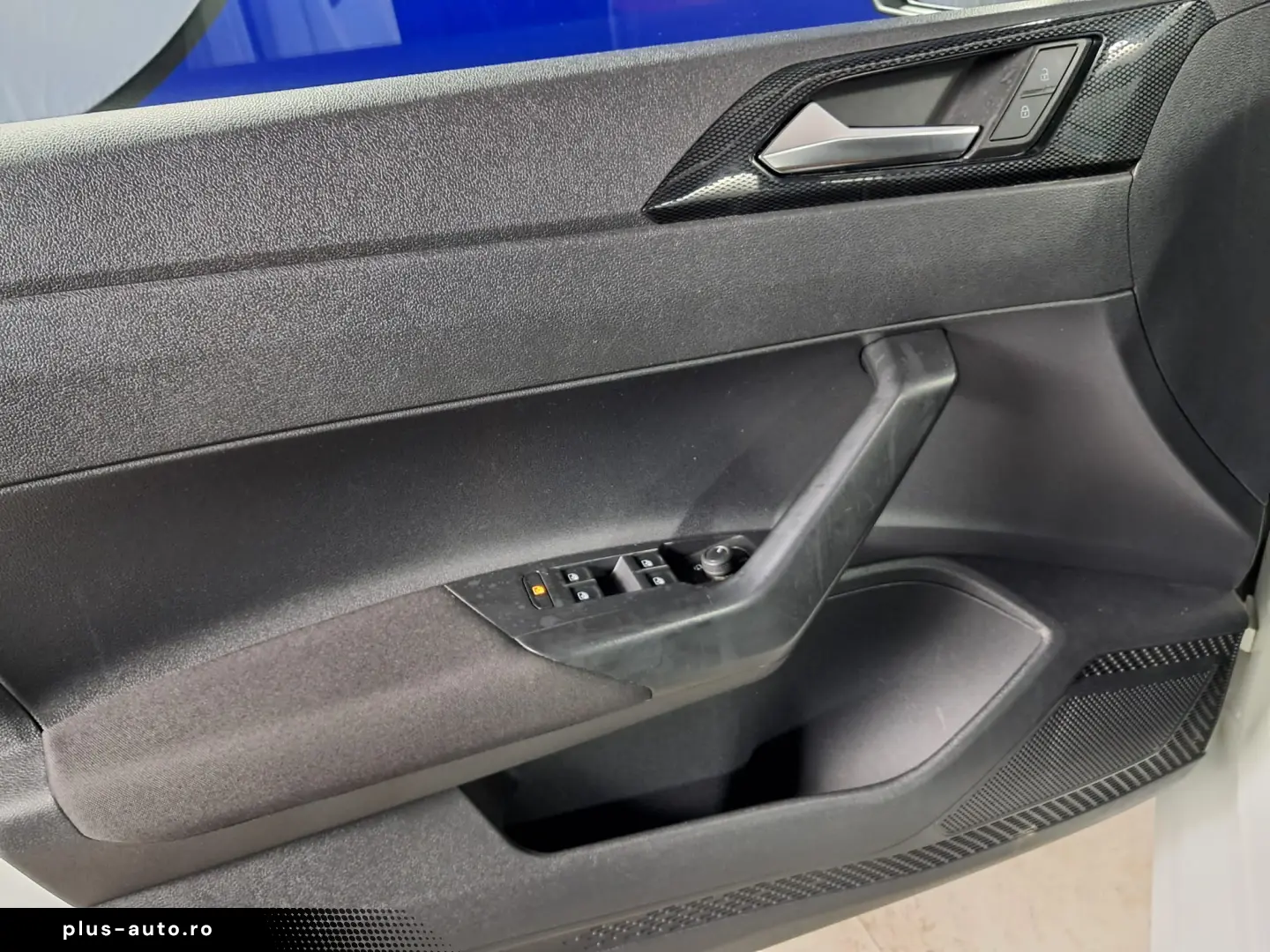 VOLKSWAGEN POLO LIFE 1.0i  95CP 2022