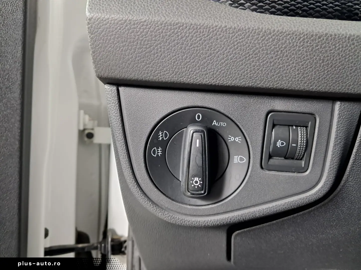 VOLKSWAGEN POLO LIFE 1.0i  95CP 2022