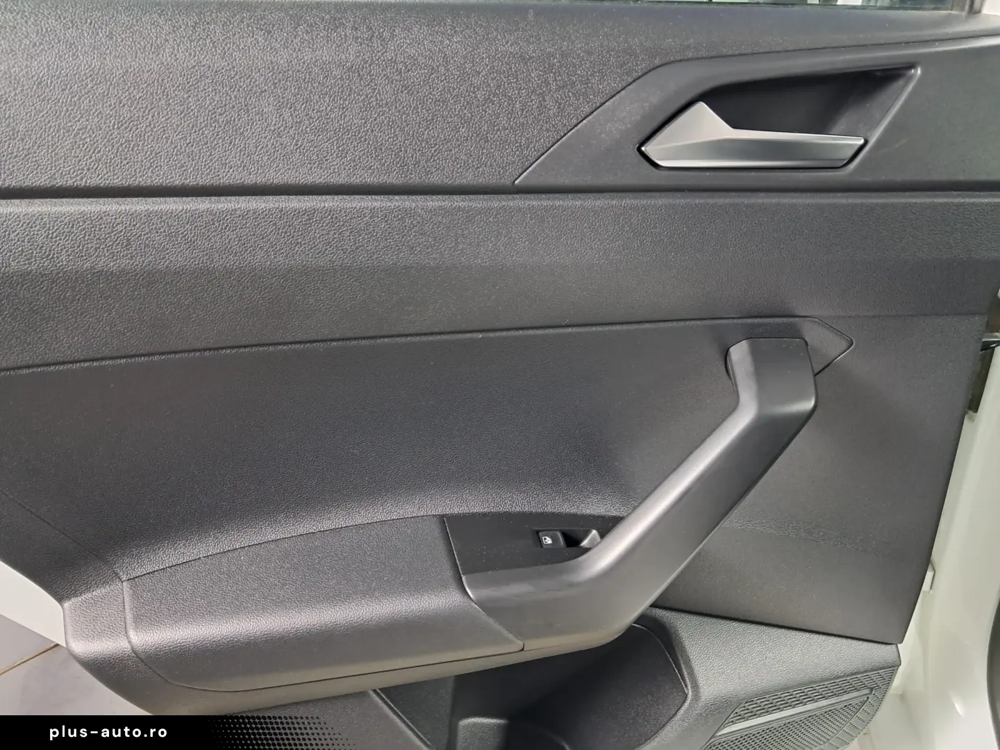 VOLKSWAGEN POLO LIFE 1.0i  95CP 2022