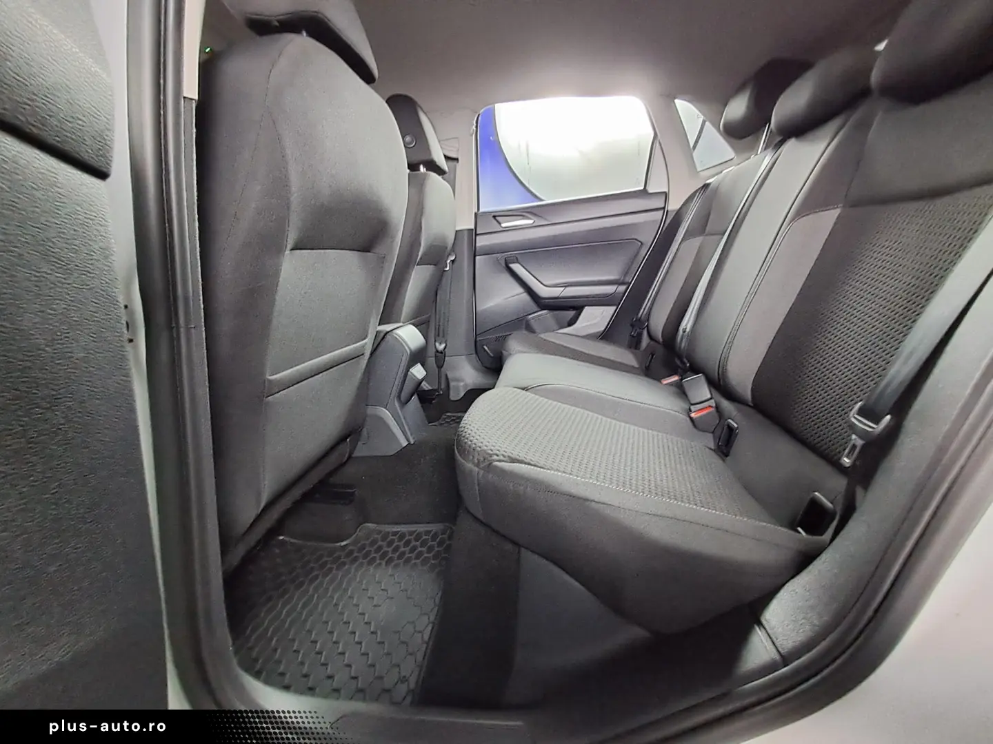 VOLKSWAGEN POLO LIFE 1.0i  95CP 2022