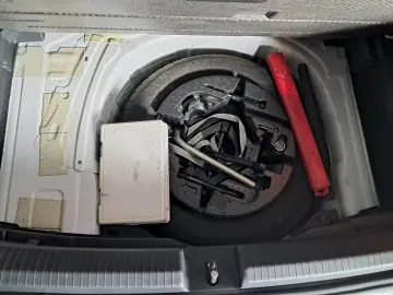 VOLKSWAGEN POLO LIFE 1.0i  95CP 2022