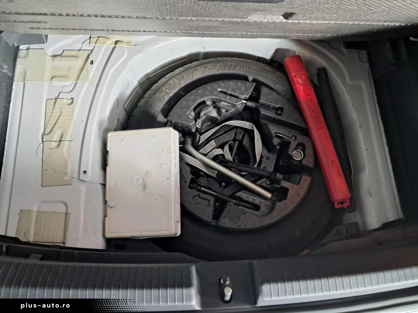 VOLKSWAGEN POLO LIFE 1.0i  95CP 2022