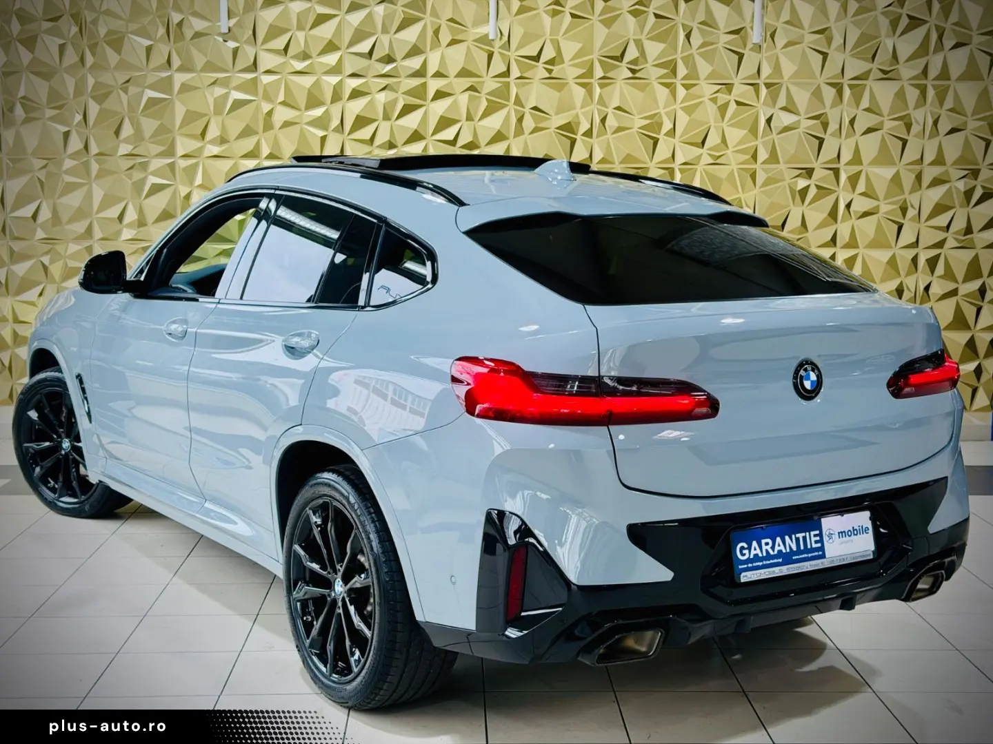 BMW X4 xDrive 20d M-SPORTPAKET PANORAMA H&K 1.HAND