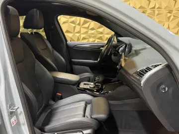 BMW X4 xDrive 20d M-SPORTPAKET PANORAMA H&K 1.HAND