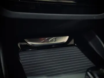 BMW X4 xDrive 20d M-SPORTPAKET PANORAMA H&K 1.HAND