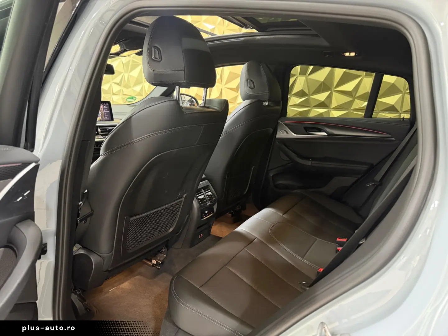 BMW X4 xDrive 20d M-SPORTPAKET PANORAMA H&K 1.HAND