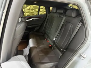 BMW X4 xDrive 20d M-SPORTPAKET PANORAMA H&K 1.HAND