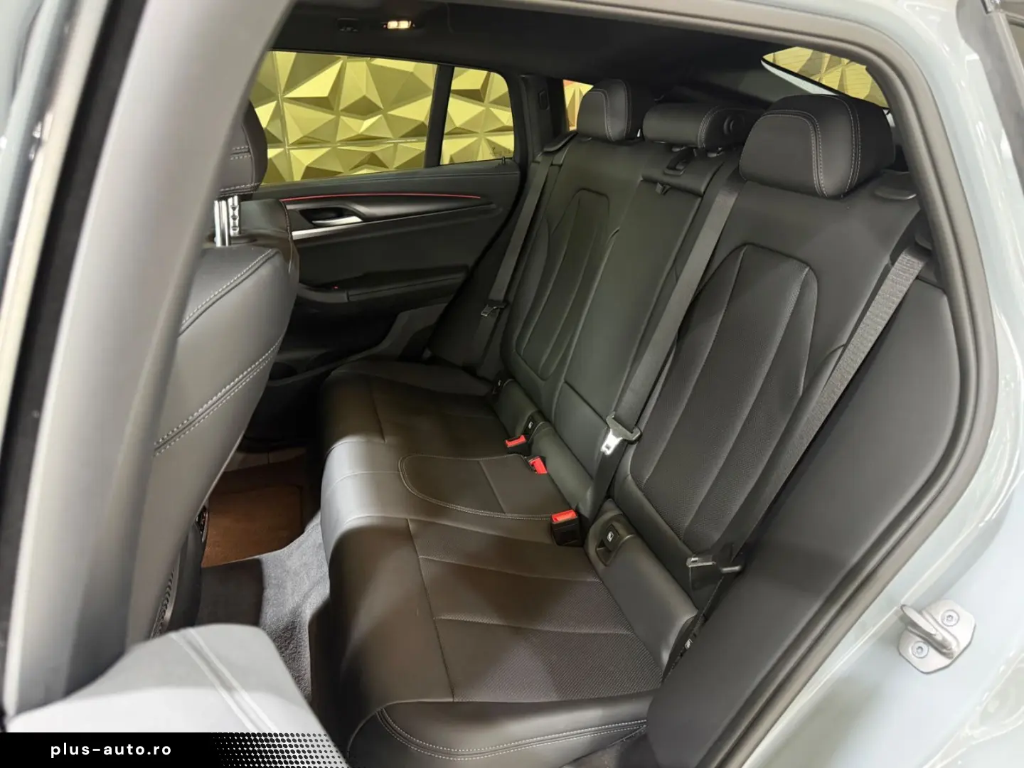 BMW X4 xDrive 20d M-SPORTPAKET PANORAMA H&K 1.HAND