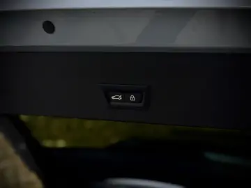 BMW X4 xDrive 20d M-SPORTPAKET PANORAMA H&K 1.HAND