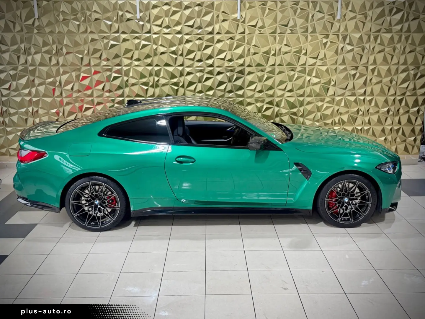 BMW M4 Competition CARBON IN & OUTDOOR LASER DEUTSCH