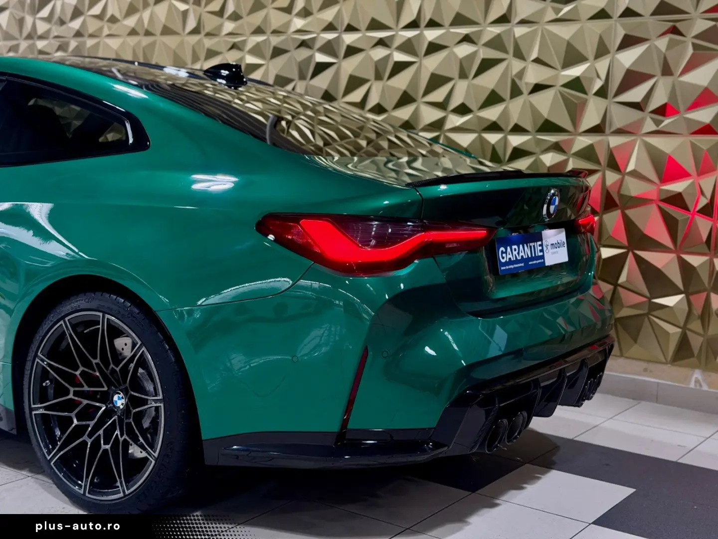 BMW M4 Competition CARBON IN & OUTDOOR LASER DEUTSCH