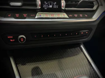 BMW M4 Competition CARBON IN & OUTDOOR LASER DEUTSCH