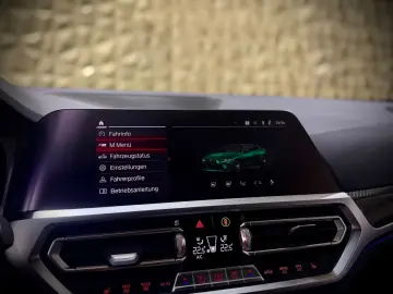 BMW M4 Competition CARBON IN & OUTDOOR LASER DEUTSCH