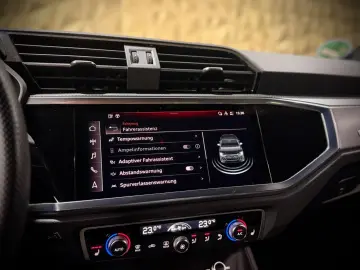 AUDI Q3 Sportback 45 TFSIe S-LINE LED LEDER 1.HAND