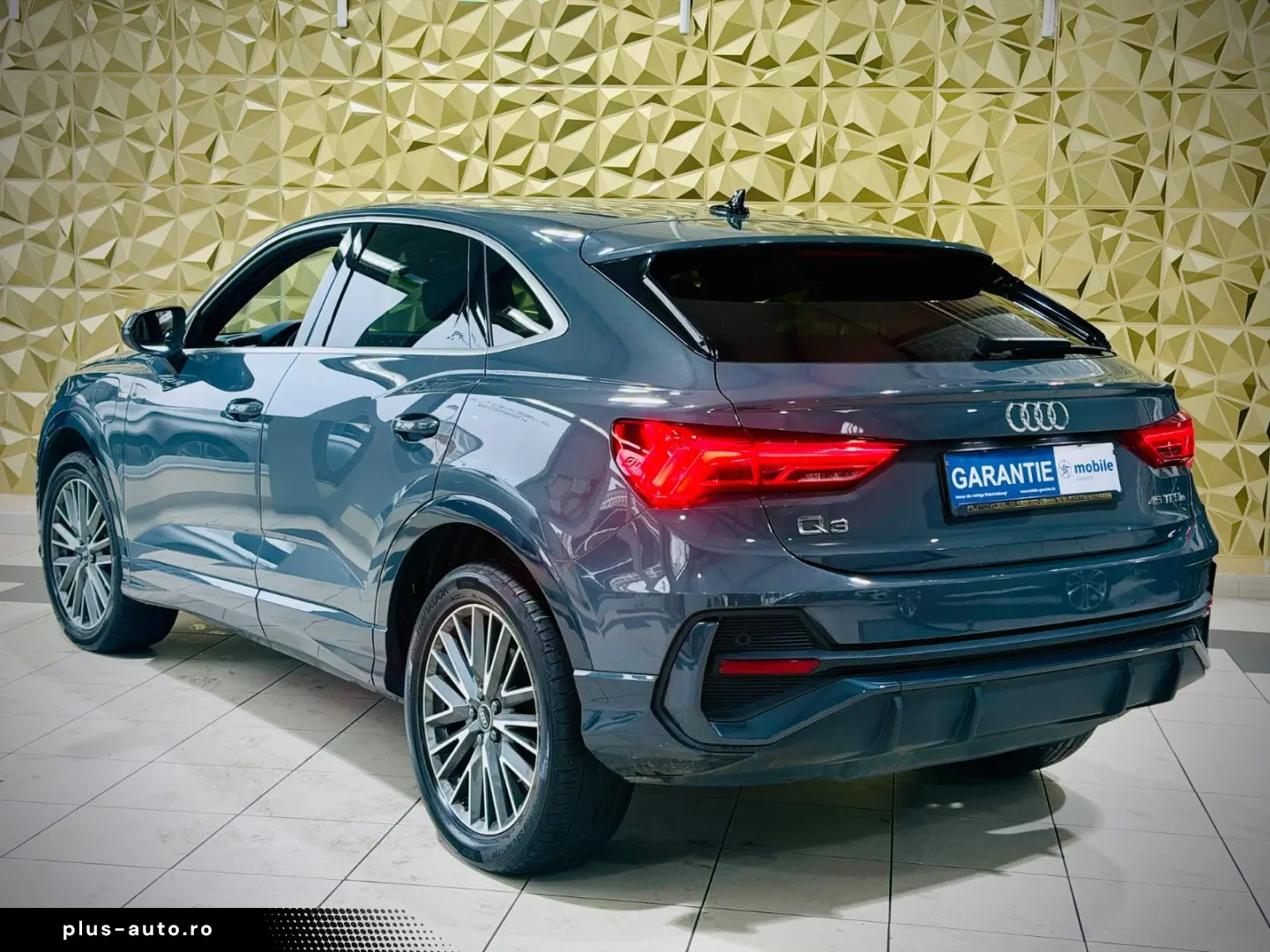 AUDI Q3 Sportback 45 TFSIe S-LINE LED LEDER 1.HAND