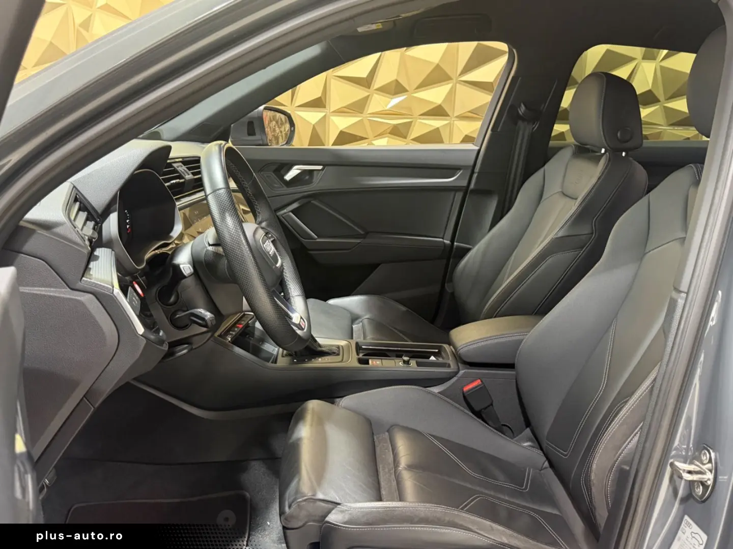 AUDI Q3 Sportback 45 TFSIe S-LINE LED LEDER 1.HAND