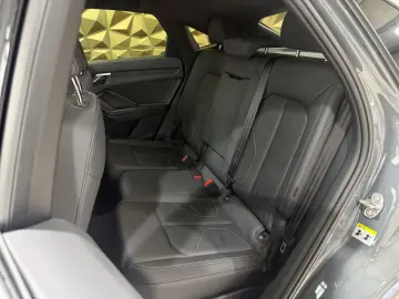 AUDI Q3 Sportback 45 TFSIe S-LINE LED LEDER 1.HAND